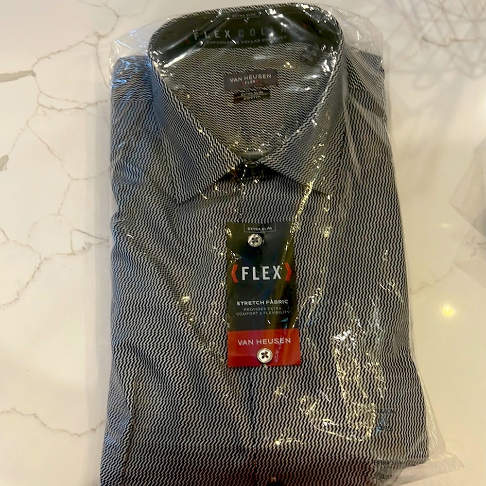 Van Heusen men’s dress shirt.